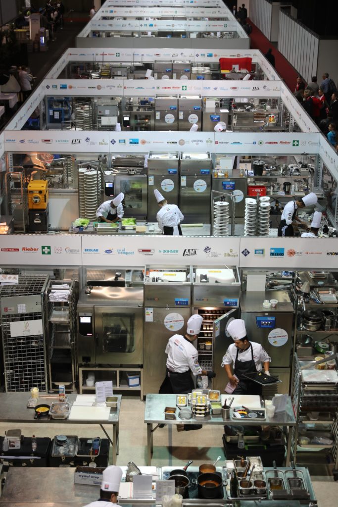 Constructing and dismantling the competition kitchens for the IKA