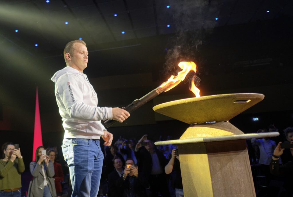 Fabian Hambüchen lights up the Olympic Flame. Photo: IKA/Culinary Olympics