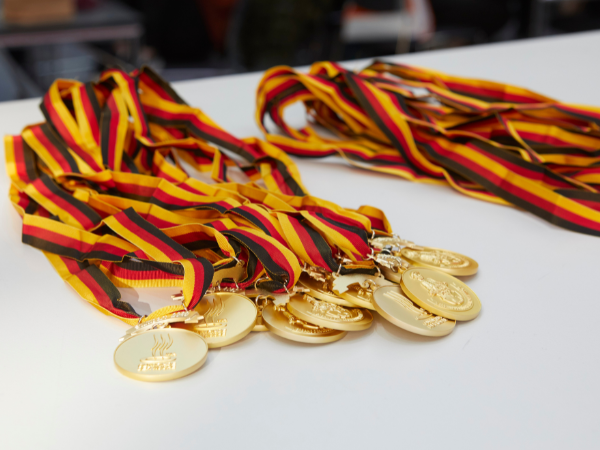 Medals Ika Jumbo Mobil